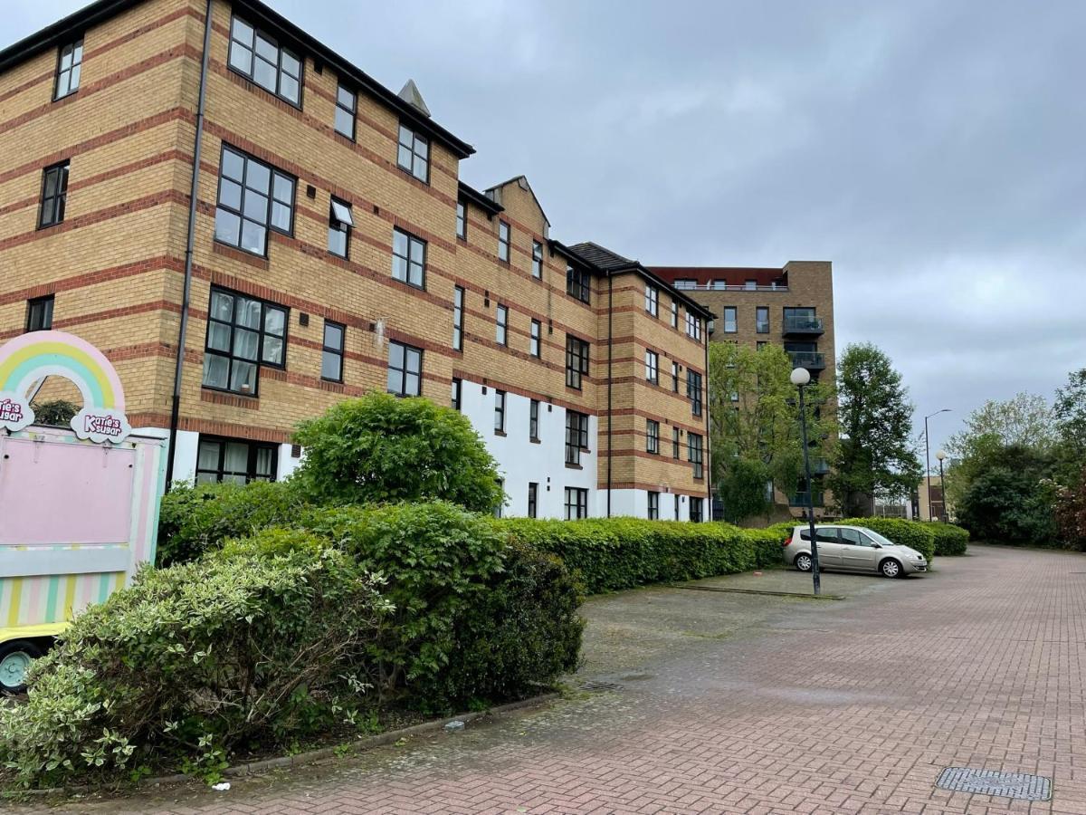 Surrey Docks Se16 Near Canada Water N Easy Access Canary Wharf London Ngoại thất bức ảnh